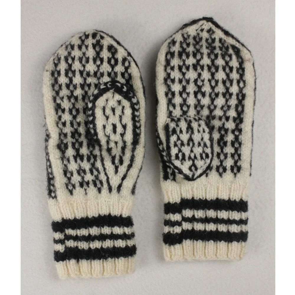 Wool Blend Knit Mittens Womens One Size Black Ivory Fair Isle Nordic Winter